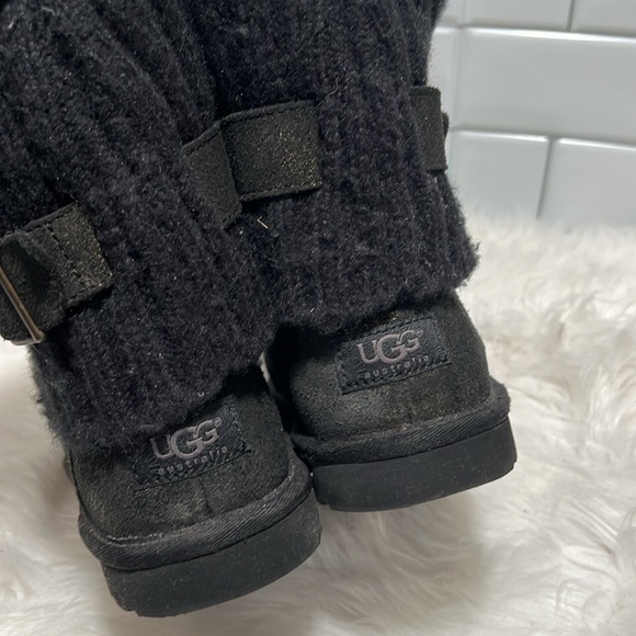UGG CAMBRIDGE Women's Black Metallic Ankle Boots size 6 - Picture 5 of 11